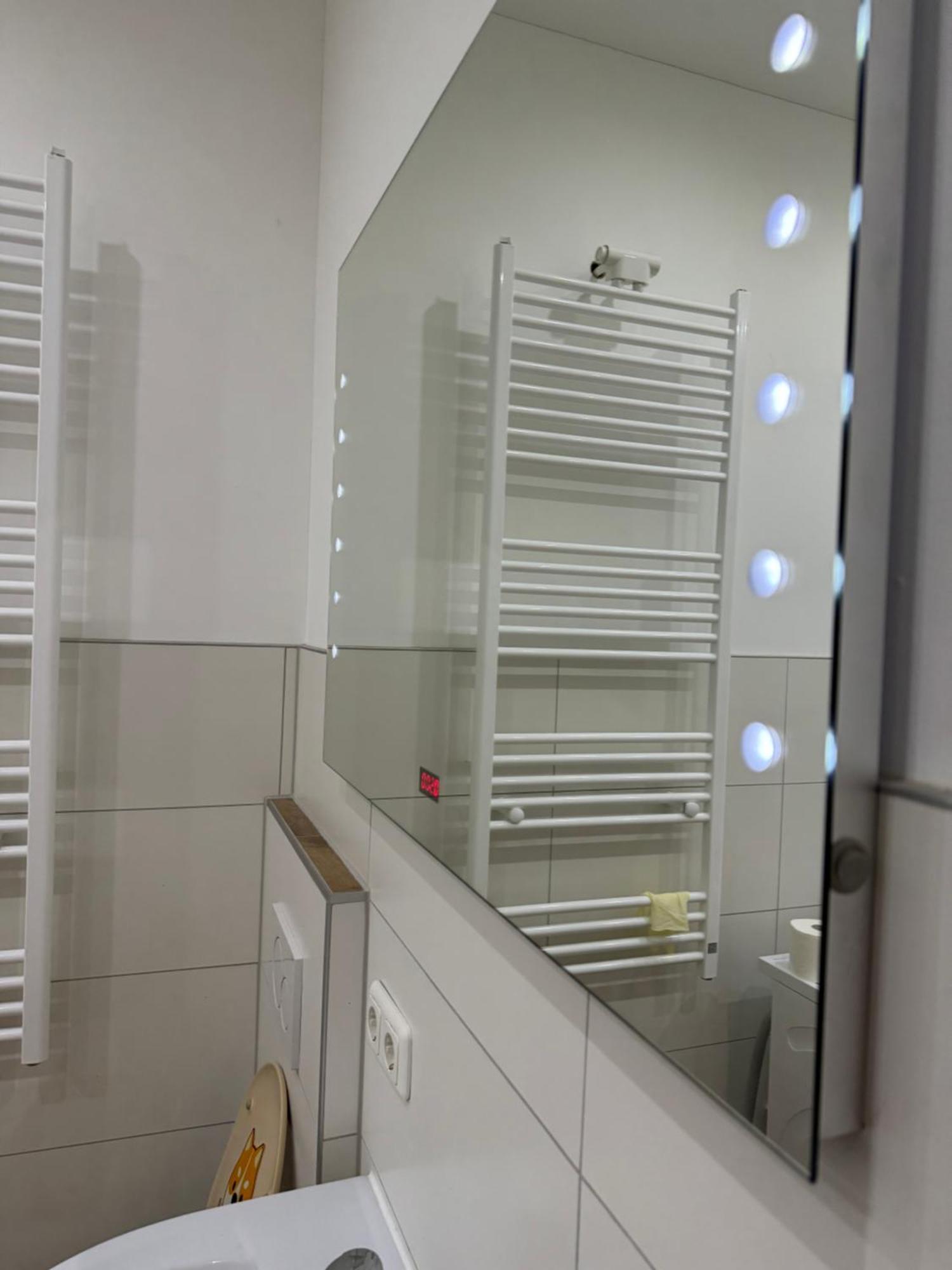 Luxurioese Wohnung Mit Eigenem Garten 奥格斯堡 外观 照片