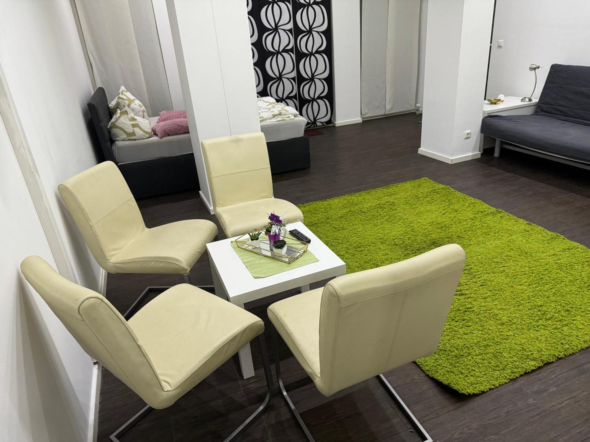 Luxurioese Wohnung Mit Eigenem Garten 奥格斯堡 外观 照片